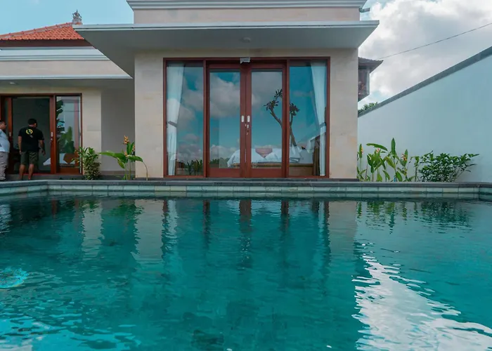 Adhy By Bali 4*